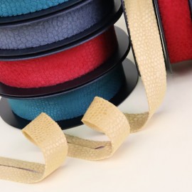 Biais velours Python